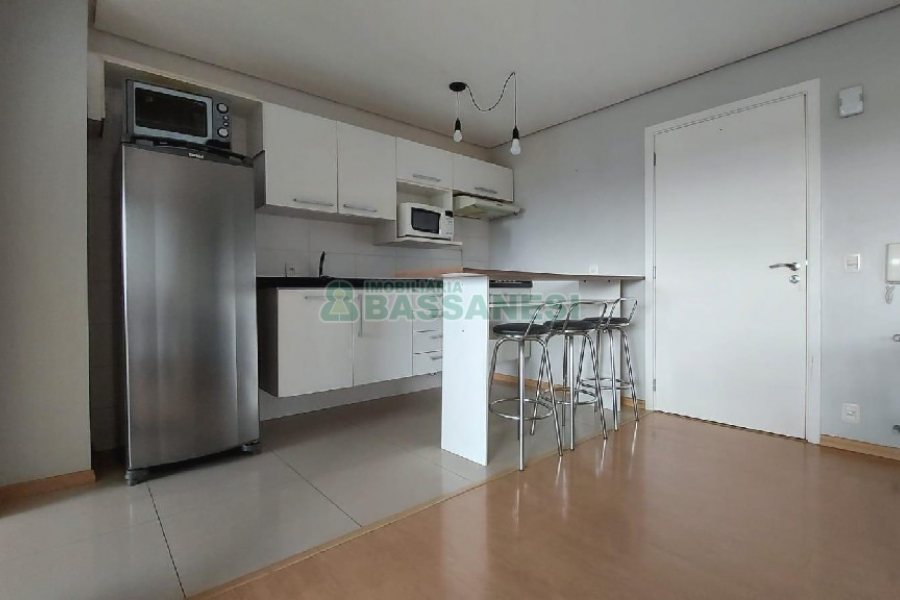 Apto Mobiliado com 58m², 1 dormitório, 1 vaga, no bairro Villagio Iguatemi em Caxias do Sul para Alugar