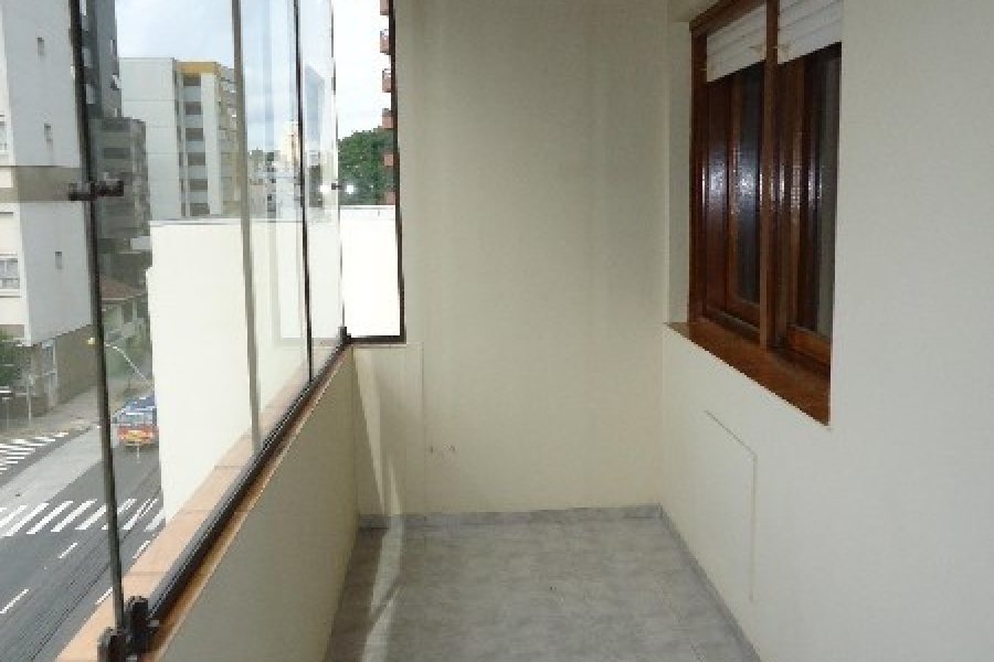 Apartamento com 79m², 2 dormitórios, 1 vaga, no bairro Centro em Caxias do Sul para Alugar