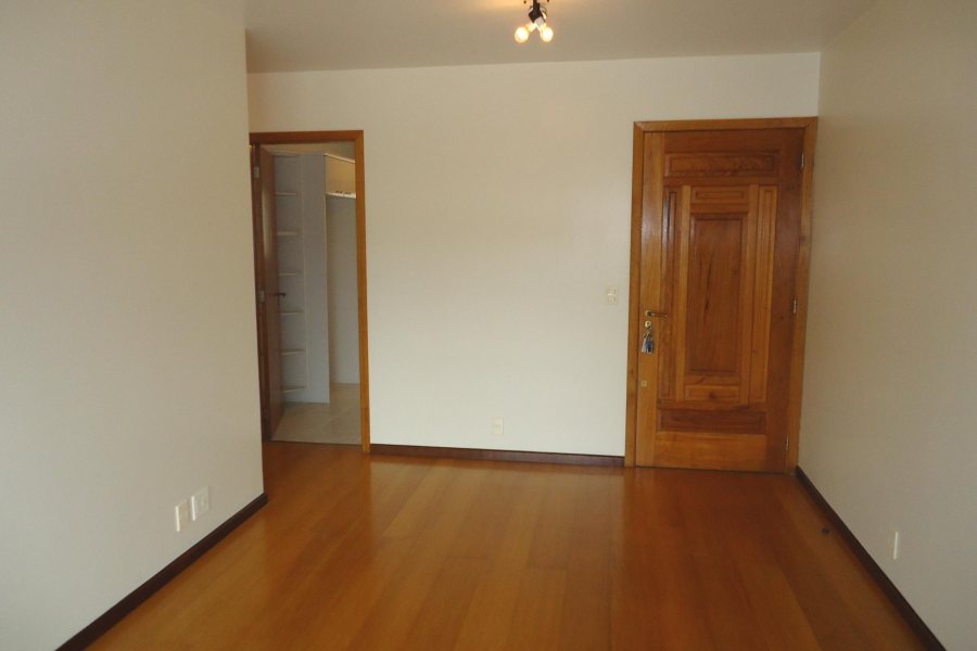 Apartamento com 79m², 2 dormitórios, 1 vaga, no bairro Centro em Caxias do Sul para Alugar