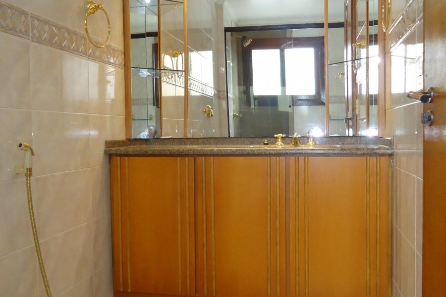 Apartamento com 79m², 2 dormitórios, 1 vaga, no bairro Centro em Caxias do Sul para Alugar
