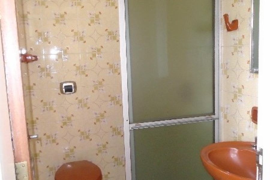 Casa Comercial com 280m², 3 dormitórios, no bairro Centro em Caxias do Sul para Alugar