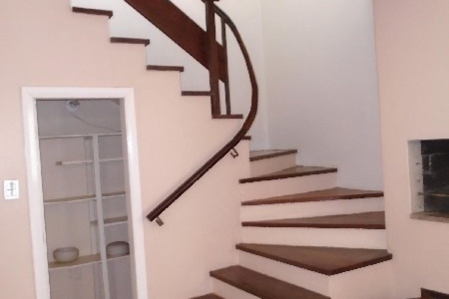 Casa Comercial com 280m², 3 dormitórios, no bairro Centro em Caxias do Sul para Alugar