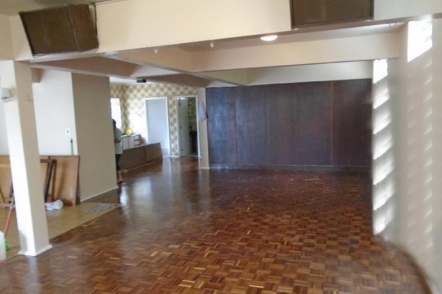 Casa Comercial com 280m², 3 dormitórios, no bairro Centro em Caxias do Sul para Alugar