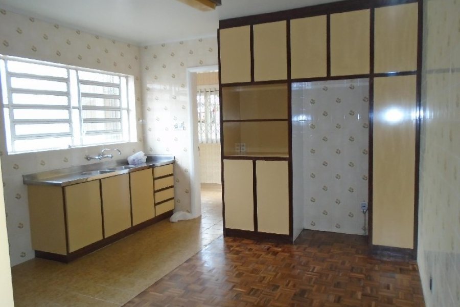 Casa Comercial com 280m², 3 dormitórios, no bairro Centro em Caxias do Sul para Alugar