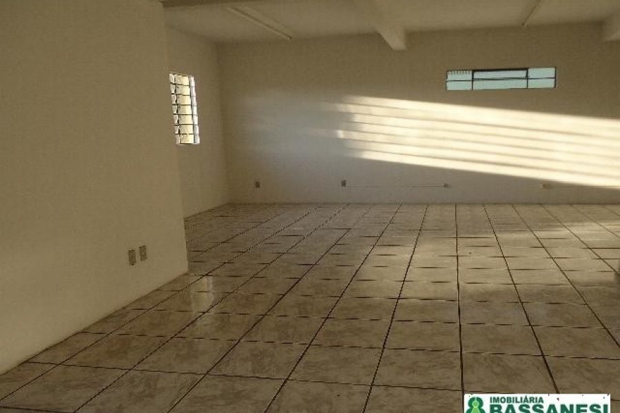 Loja com 95m², 2 dormitórios, no bairro Santa Catarina em Caxias do Sul para Alugar