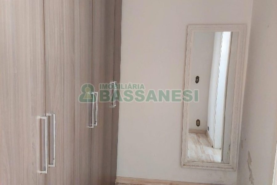 Apto Mobiliado com 171m², 3 dormitórios, 2 vagas, no bairro Centro em Caxias do Sul para Comprar