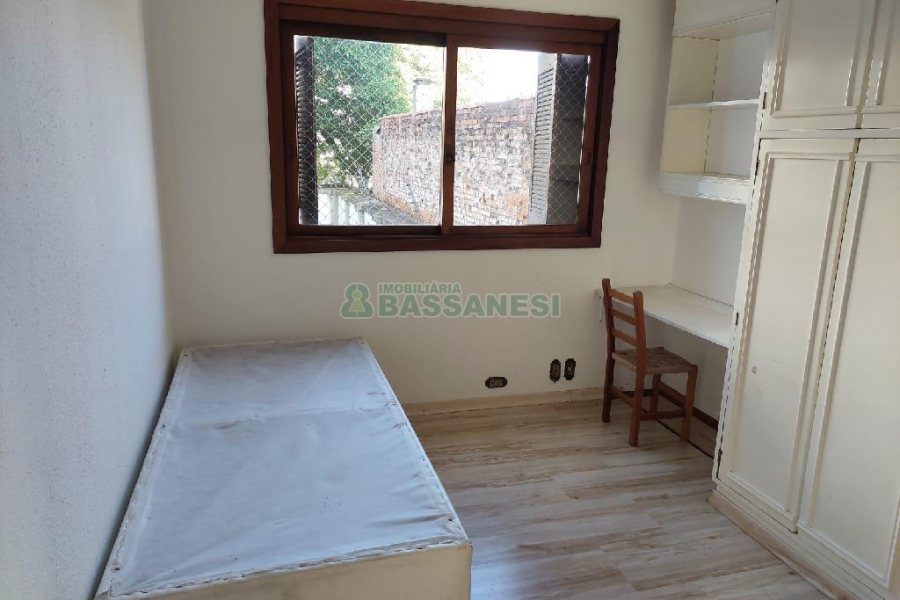 Apto Mobiliado com 171m², 3 dormitórios, 2 vagas, no bairro Centro em Caxias do Sul para Comprar