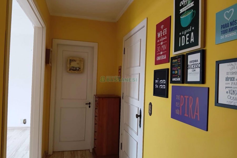 Apartamento com 171m², 3 dormitórios, 2 vagas, no bairro Centro em Caxias do Sul para Alugar ou Comprar