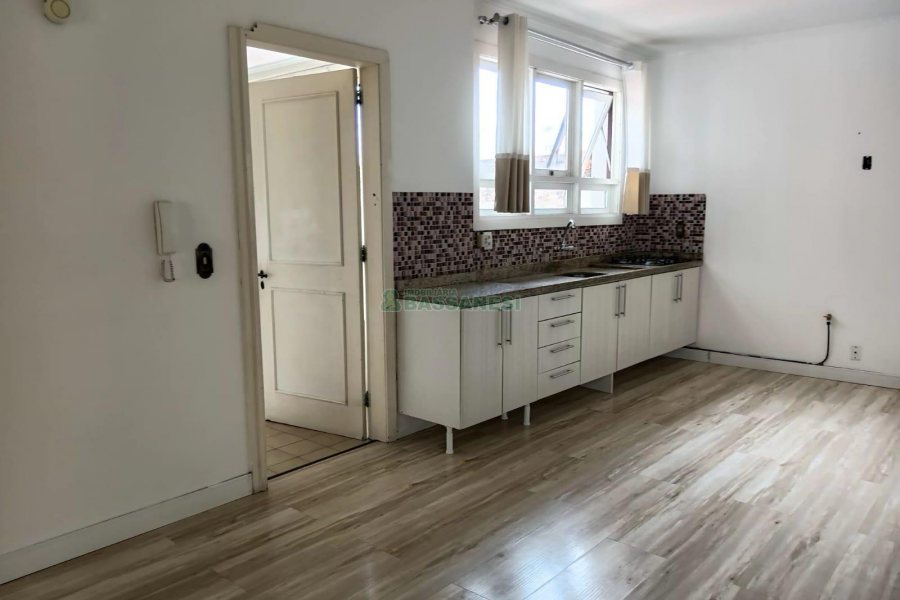 Apartamento com 171m², 3 dormitórios, 2 vagas, no bairro Centro em Caxias do Sul para Alugar ou Comprar