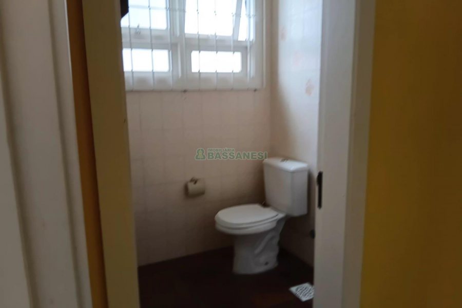 Apartamento com 171m², 3 dormitórios, 2 vagas, no bairro Centro em Caxias do Sul para Alugar ou Comprar