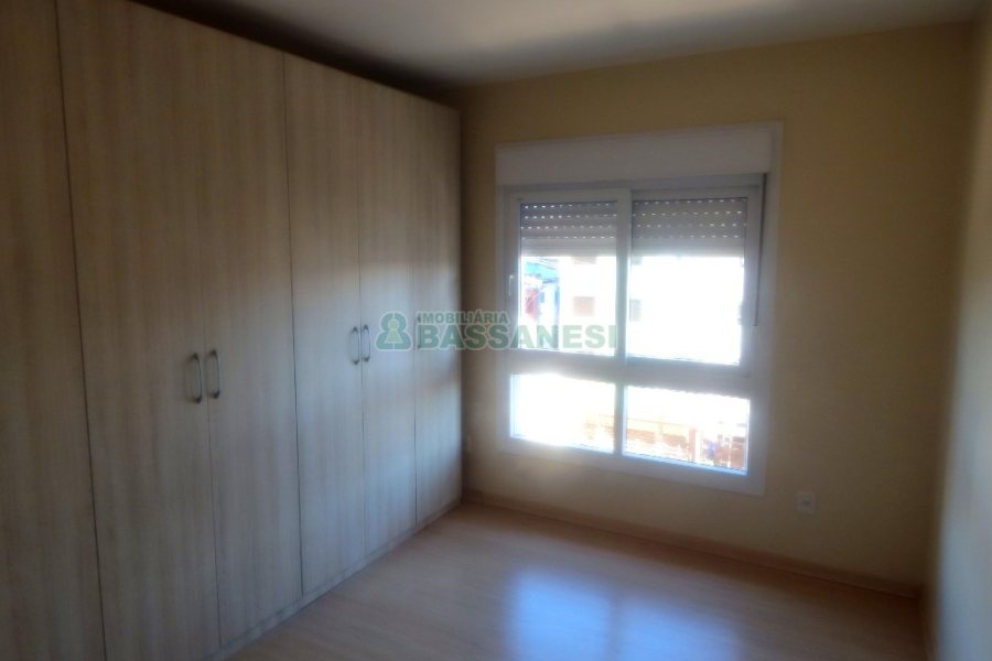 Apartamento com 71m², 2 dormitórios, 2 vagas, no bairro Lourdes em Caxias do Sul para Comprar