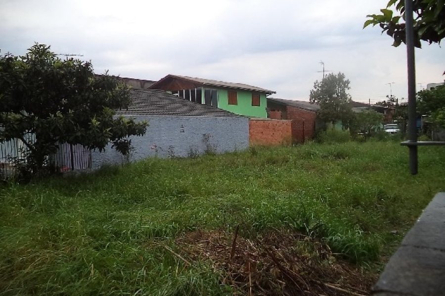 Terreno com 360m², no bairro Desvio Rizzo em Caxias do Sul para Alugar