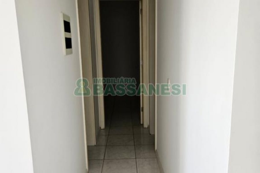 Apartamento com 58m², 2 dormitórios, 1 vaga, no bairro Santa Catarina em Caxias do Sul para Alugar