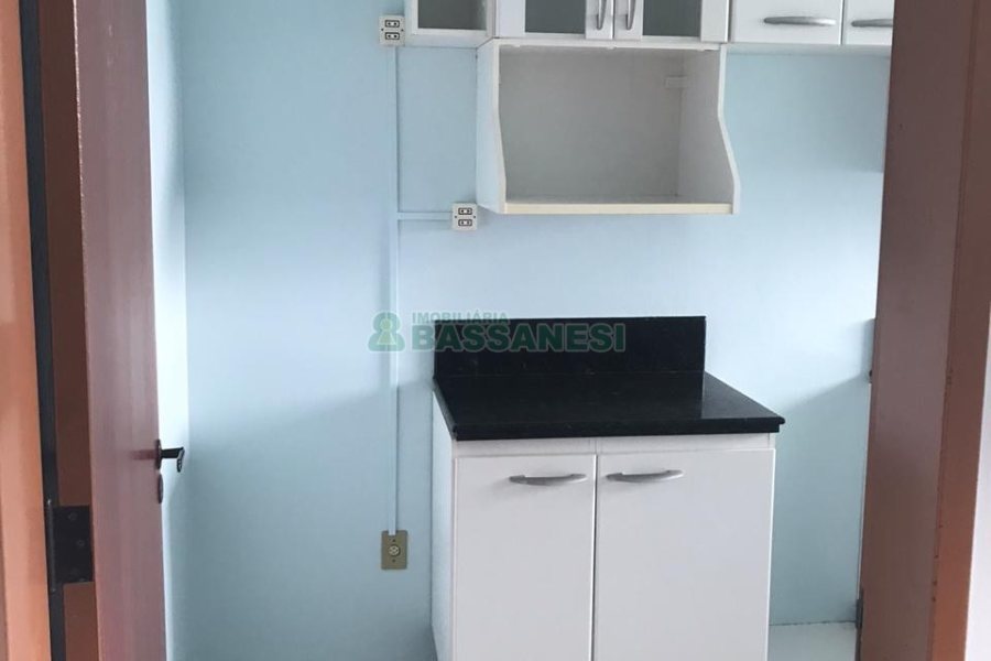 Apartamento com 44m², 1 dormitório, no bairro Centro em Caxias do Sul para Comprar