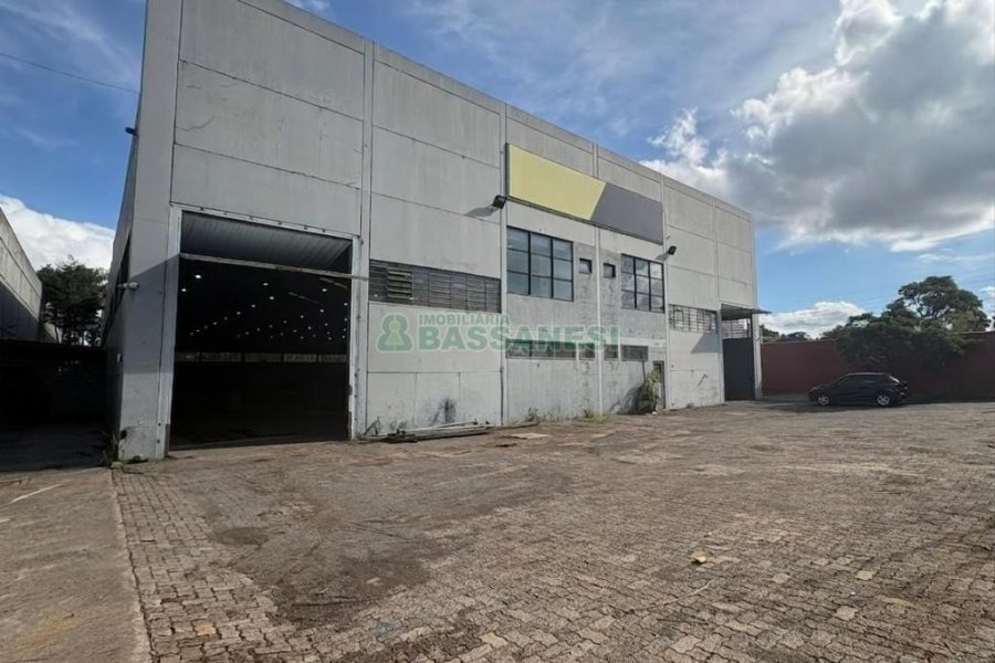 Pavilhão com 2000m², no bairro Santa Catarina em Caxias do Sul para Alugar