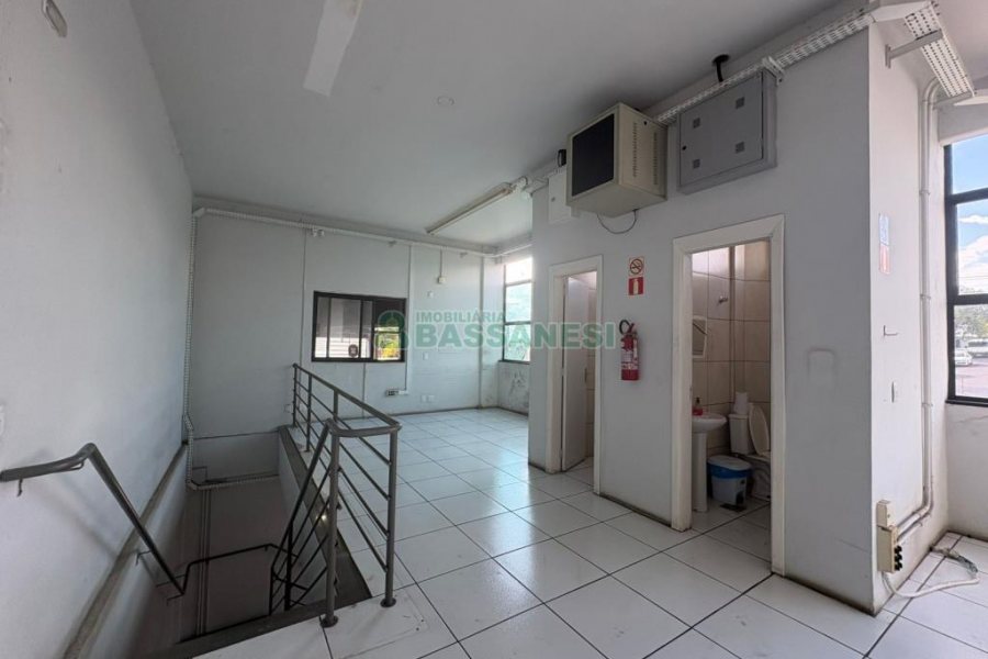 Pavilhão com 2000m², no bairro Santa Catarina em Caxias do Sul para Alugar