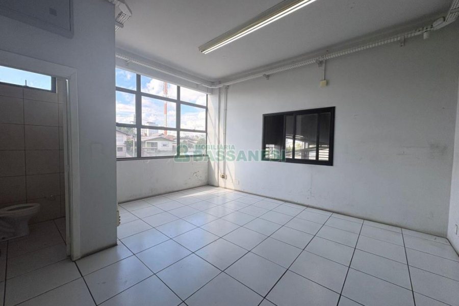 Pavilhão com 2000m², no bairro Santa Catarina em Caxias do Sul para Alugar