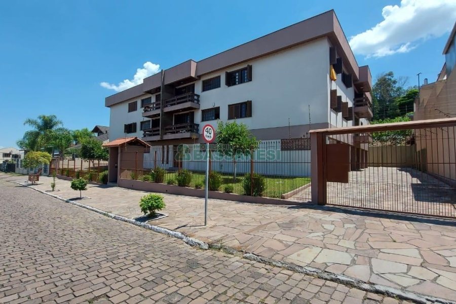 Apartamento com 90m², 3 dormitórios, 2 vagas, no bairro Santa Catarina em Caxias do Sul para Alugar