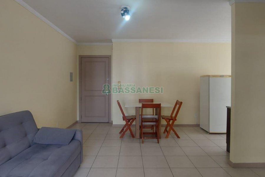 Apto Mobiliado com 55m², 1 dormitório, 1 vaga, no bairro Centro em Caxias do Sul para Alugar