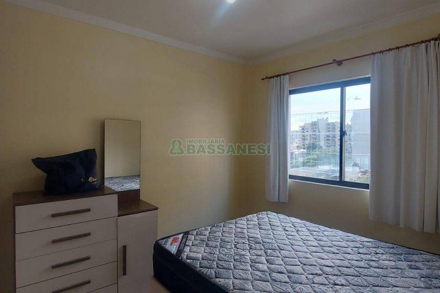 Apto Mobiliado com 55m², 1 dormitório, 1 vaga, no bairro Centro em Caxias do Sul para Alugar