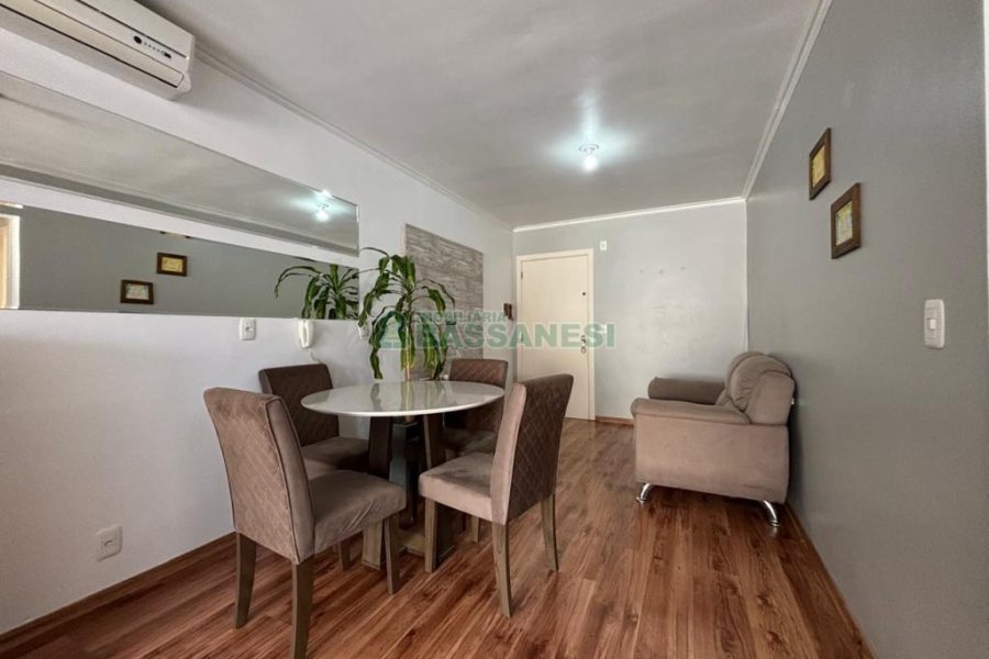 Apto Mobiliado com 76m², 2 dormitórios, 1 vaga, no bairro Jardelino Ramos em Caxias do Sul para Alugar