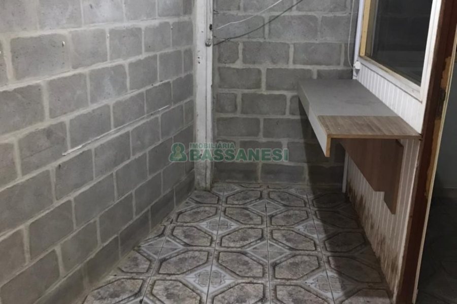 Pavilhão com 122m², no bairro Sagrada Família em Caxias do Sul para Alugar