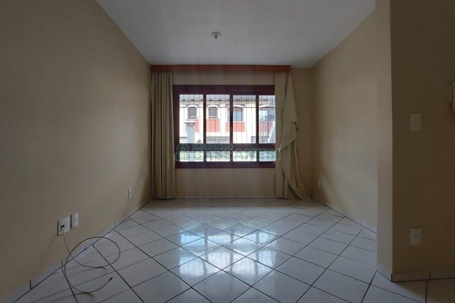 Apartamento com 30m², 1 dormitório, 1 vaga, no bairro Petrópolis em Caxias do Sul para Alugar