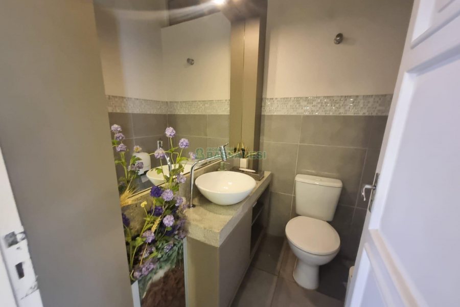 Casa Comercial com 530m², no bairro Petrópolis em Caxias do Sul para Alugar