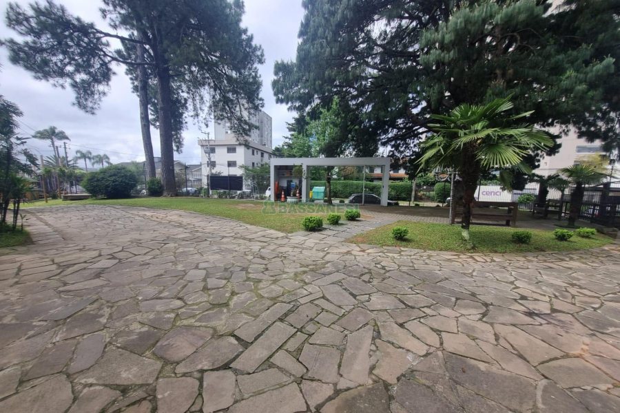Casa Comercial com 530m², no bairro Petrópolis em Caxias do Sul para Alugar