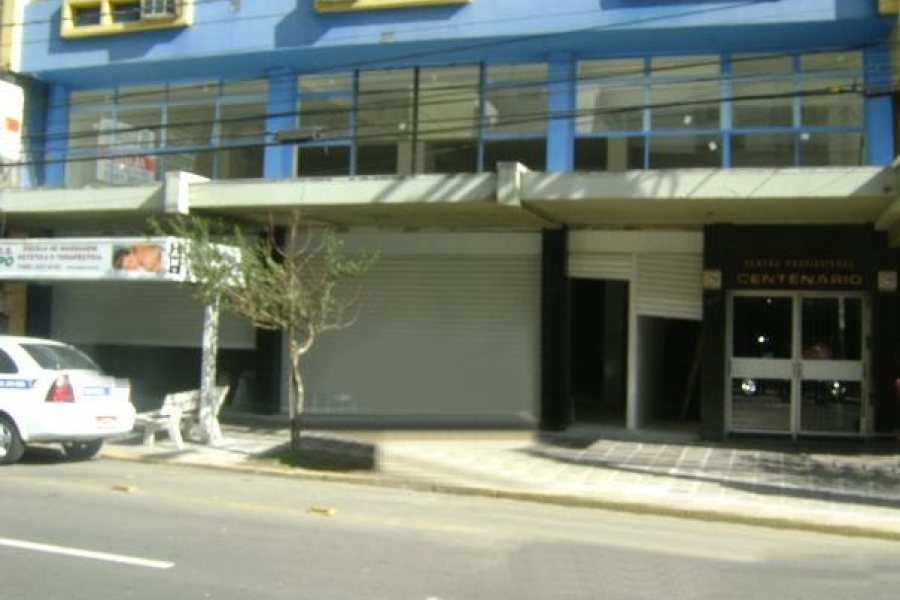 Sala com 293m², no bairro Centro em Caxias do Sul para Alugar ou Comprar