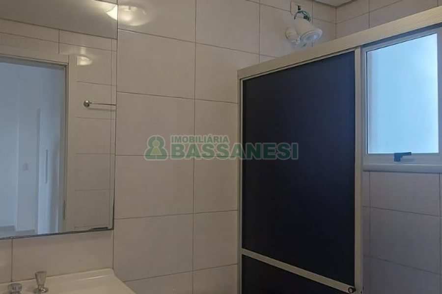 Apartamento com 58m², 1 dormitório, 1 vaga, no bairro Sagrada Família em Caxias do Sul para Alugar