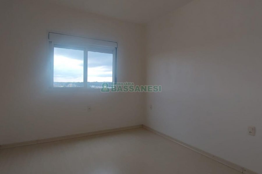 Apartamento com 58m², 1 dormitório, 1 vaga, no bairro Sagrada Família em Caxias do Sul para Alugar