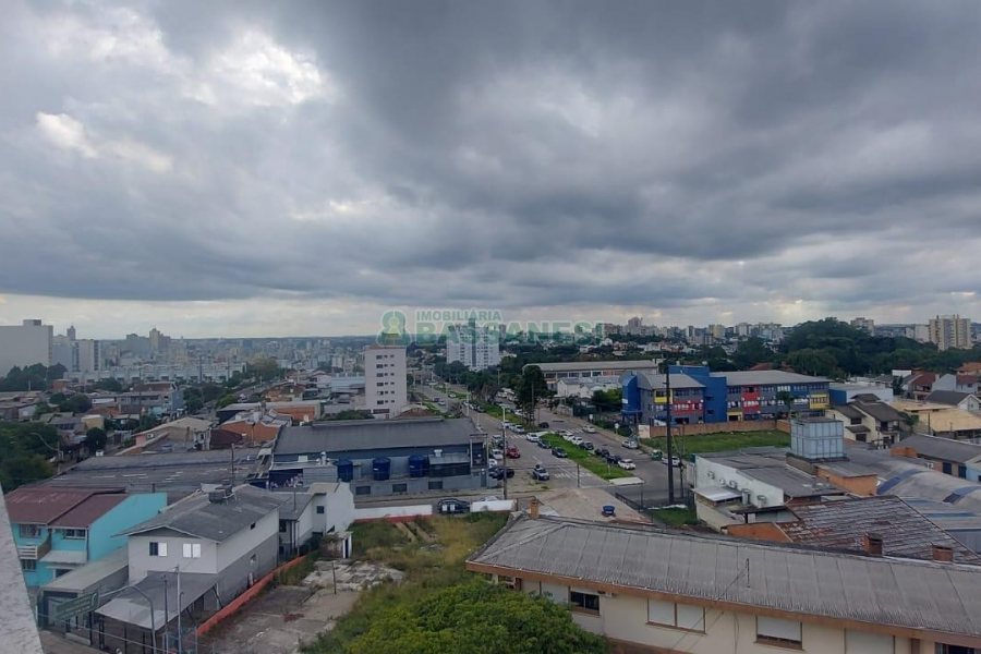 Apartamento com 58m², 1 dormitório, 1 vaga, no bairro Sagrada Família em Caxias do Sul para Alugar