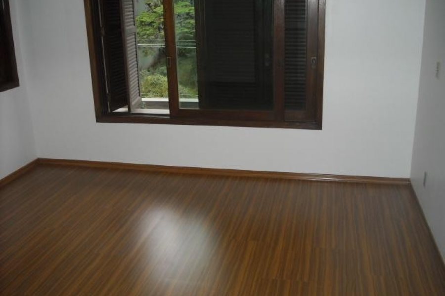 Apartamento com 170m², 3 dormitórios, 1 vaga, no bairro Lourdes em Caxias do Sul para Alugar