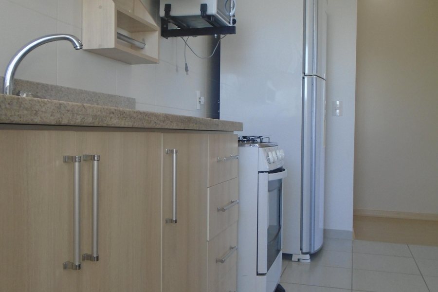 Apto Mobiliado com 52m², 1 dormitório, 1 vaga, no bairro Lourdes em Caxias do Sul para Comprar