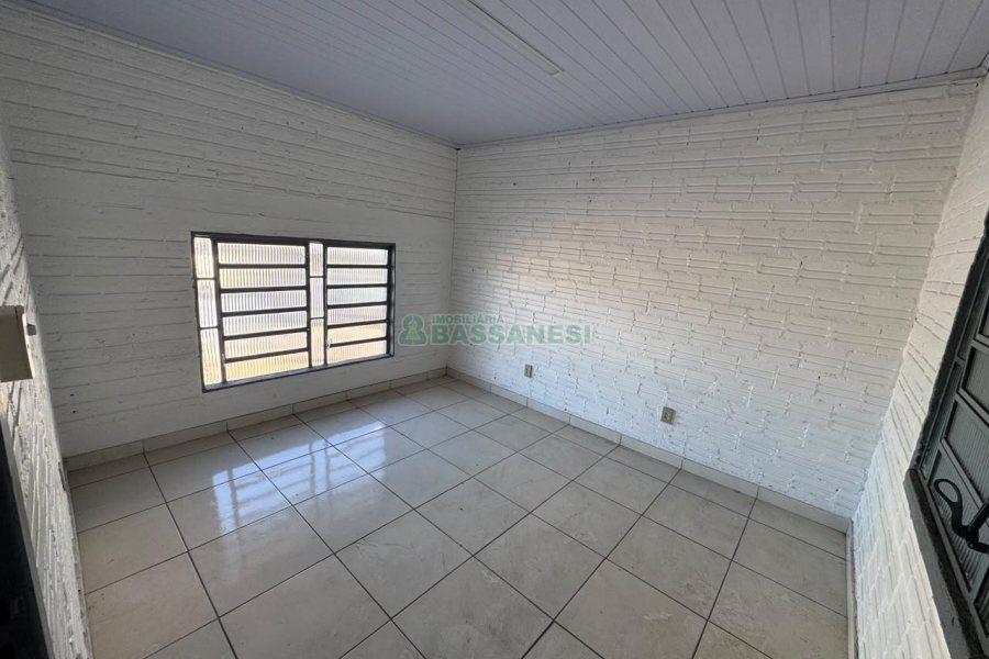 Pavilhão com 400m², no bairro Cristo Redentor em Caxias do Sul para Alugar
