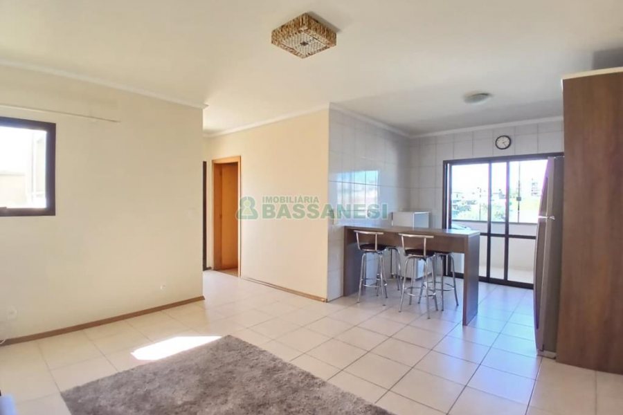 Apto Mobiliado com 63m², 1 dormitório, 1 vaga, no bairro Sagrada Família em Caxias do Sul para Alugar