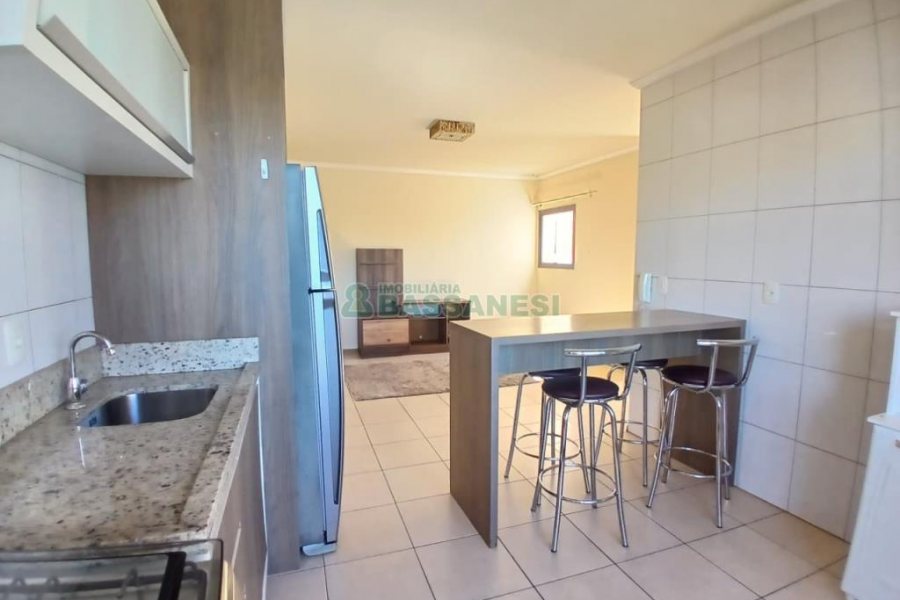 Apto Mobiliado com 63m², 1 dormitório, 1 vaga, no bairro Sagrada Família em Caxias do Sul para Alugar