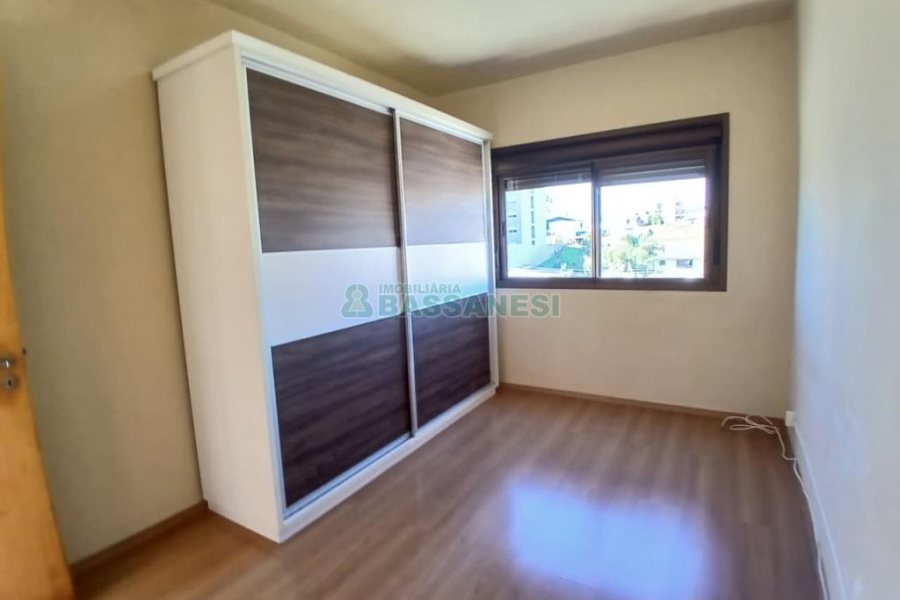 Apto Mobiliado com 63m², 1 dormitório, 1 vaga, no bairro Sagrada Família em Caxias do Sul para Alugar