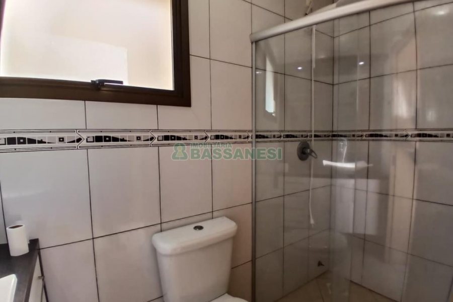 Apto Mobiliado com 63m², 1 dormitório, 1 vaga, no bairro Sagrada Família em Caxias do Sul para Alugar