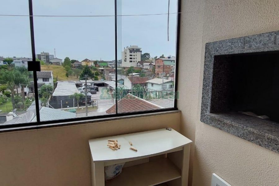 Apto Mobiliado com 63m², 1 dormitório, 1 vaga, no bairro Sagrada Família em Caxias do Sul para Comprar