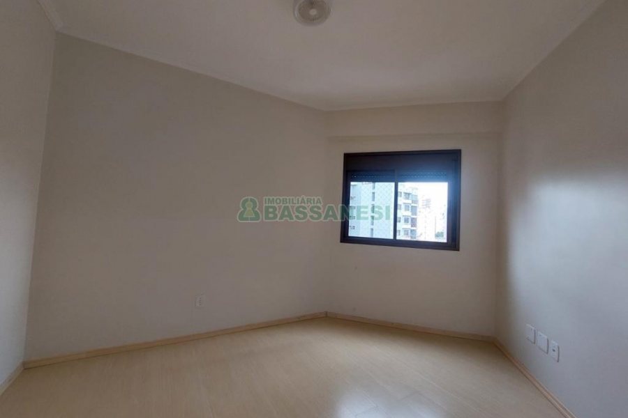 Apartamento com 97m², 2 dormitórios, 1 vaga, no bairro São Pelegrino em Caxias do Sul para Alugar