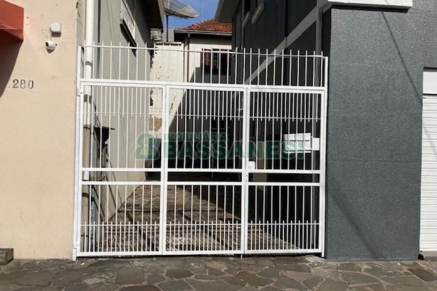 Sala com 70m², no bairro Centro em Caxias do Sul para Alugar