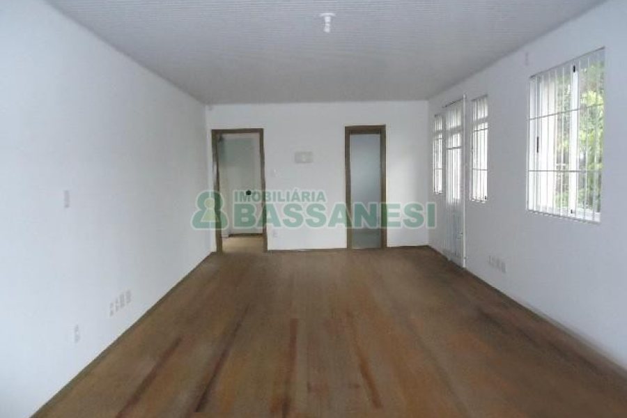 Sala com 50m², no bairro Centro em Caxias do Sul para Alugar