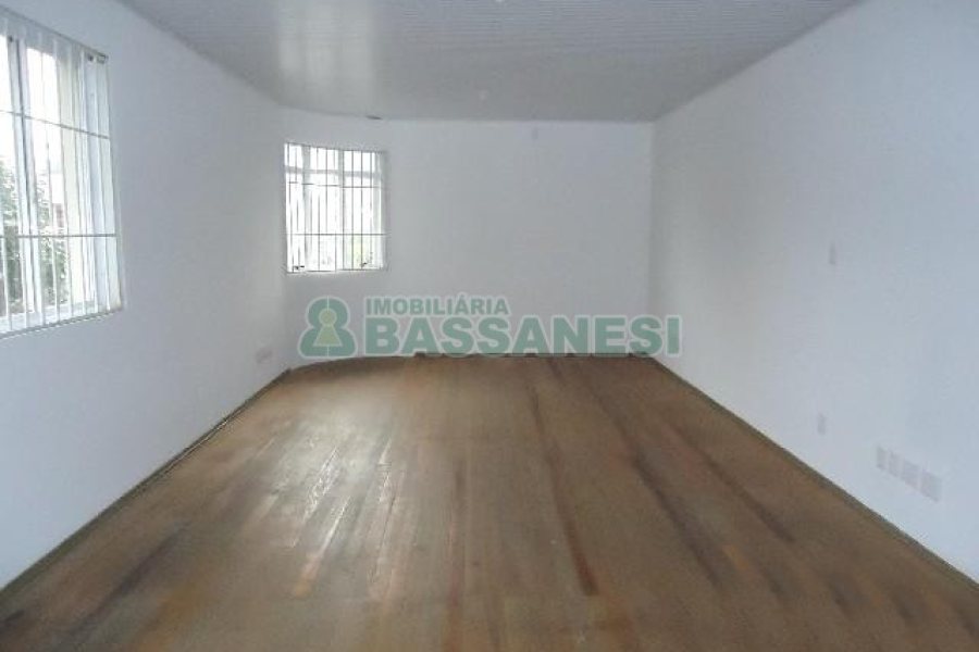 Sala com 50m², no bairro Centro em Caxias do Sul para Alugar