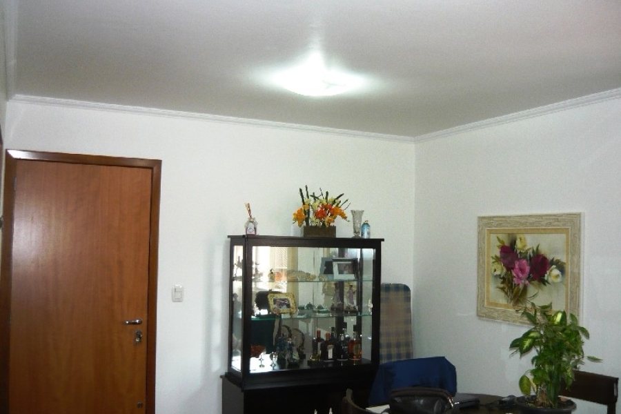 Apartamento com 52m², 2 dormitórios, no bairro Centro em Caxias do Sul para Comprar
