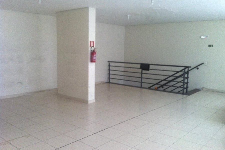 Loja com 233m², no bairro São Pelegrino em Caxias do Sul para Comprar