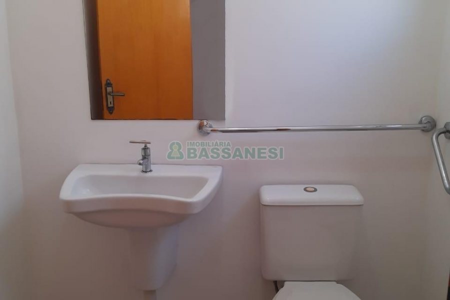 Loja com 112m², no bairro São Pelegrino em Caxias do Sul para Alugar