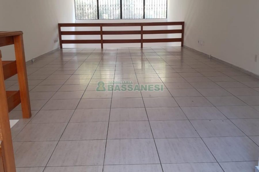 Loja com 112m², no bairro São Pelegrino em Caxias do Sul para Alugar