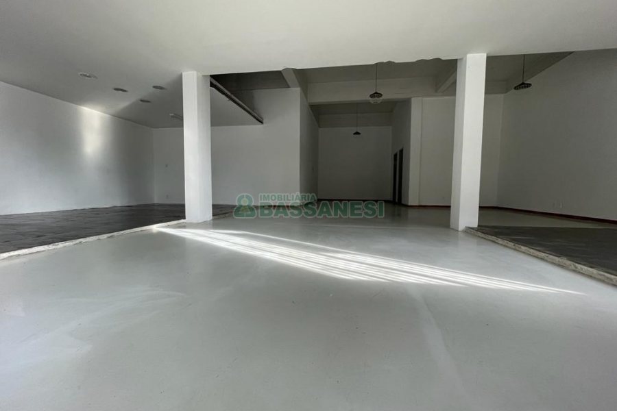 Loja com 125m², no bairro Rio Branco em Caxias do Sul para Alugar